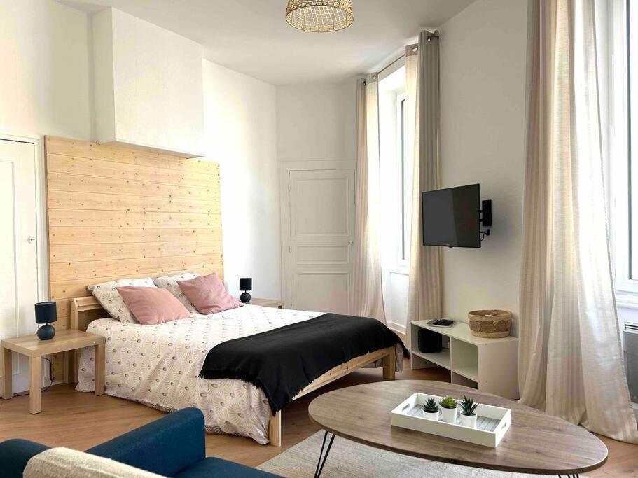 Studio Le «Victor Hugo» , Hyper Centre Ville 비엔 외부 사진